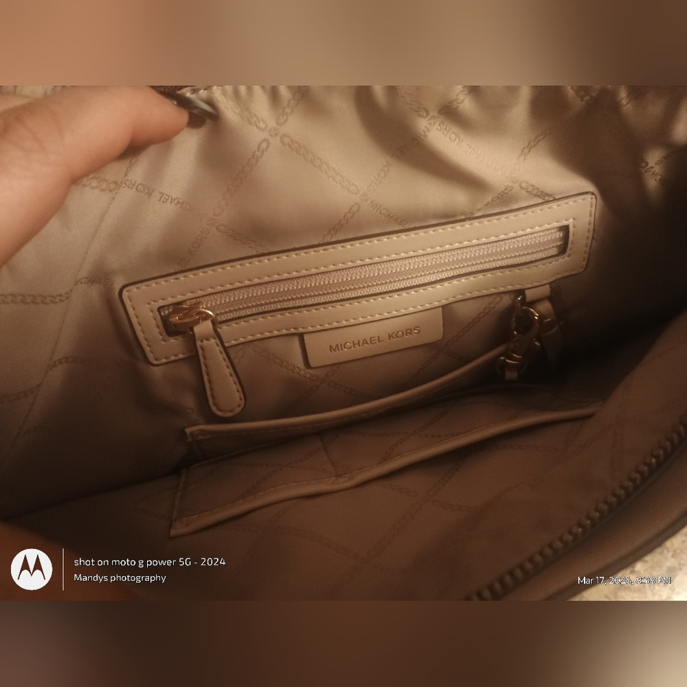 Michael Kors Medium Logo Convertible Crossbody Bag Authentic With Tags Euc - Picture 10 of 15